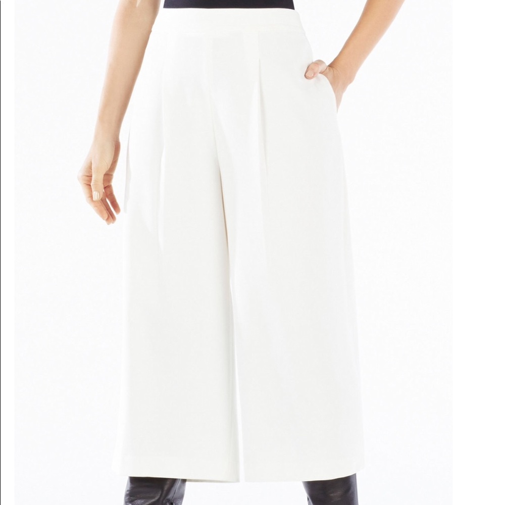BCBGMaxAzria culotte size 6 NWT never used